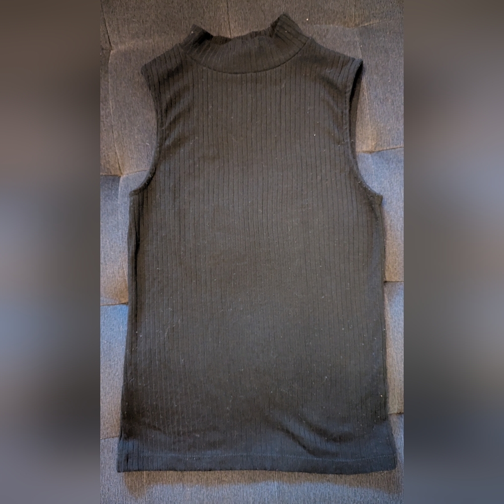 Reitmans Signature Black Ribbed Top, XS. 3 For 20$ Bundle